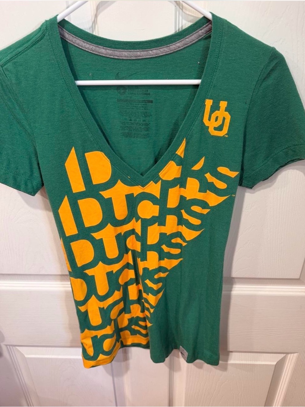 Women's V-Neck UO Graphic Tee in Green and Yellow